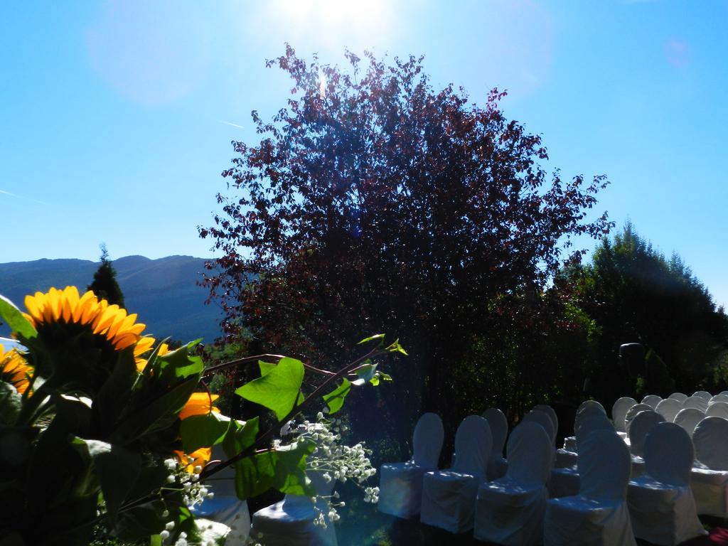 Hotel Familiar El Jou Nature Sant Corneli Exterior foto
